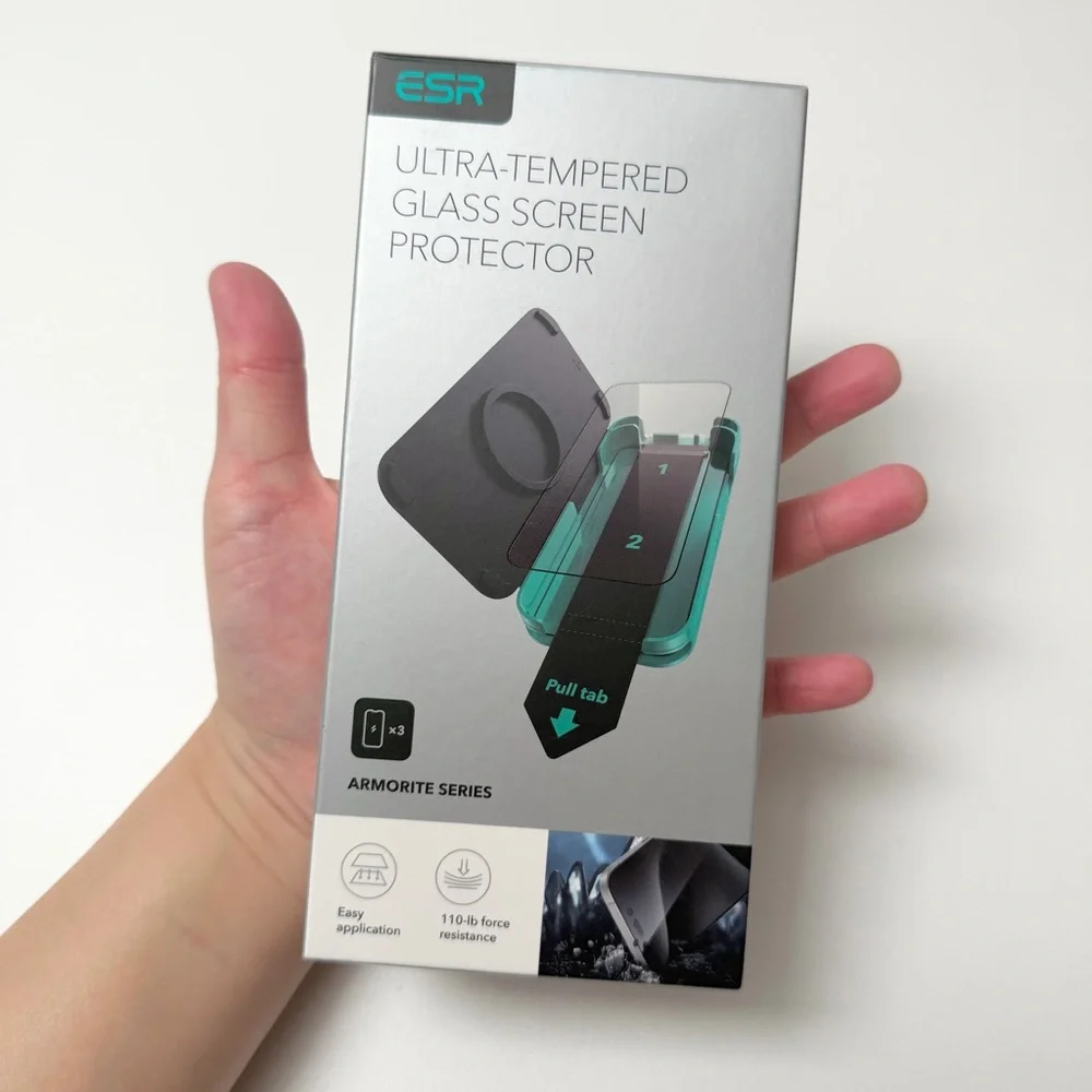 ESR UltraTempered GlassScreenProtector (!two left!) +ESR iPhone 16 pro max case
